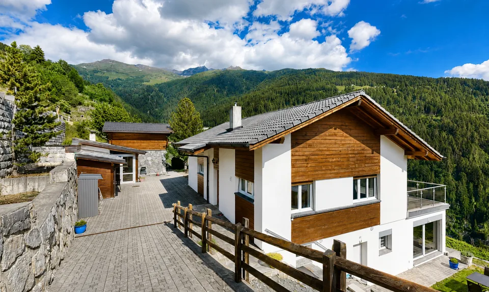 Magnifique propriété avec vue panoramique à Mase