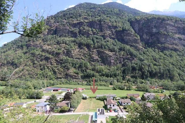 Baugrundstück in sonniger Lage - Valle di Blenio (Corzoneso / Acquarossa)
