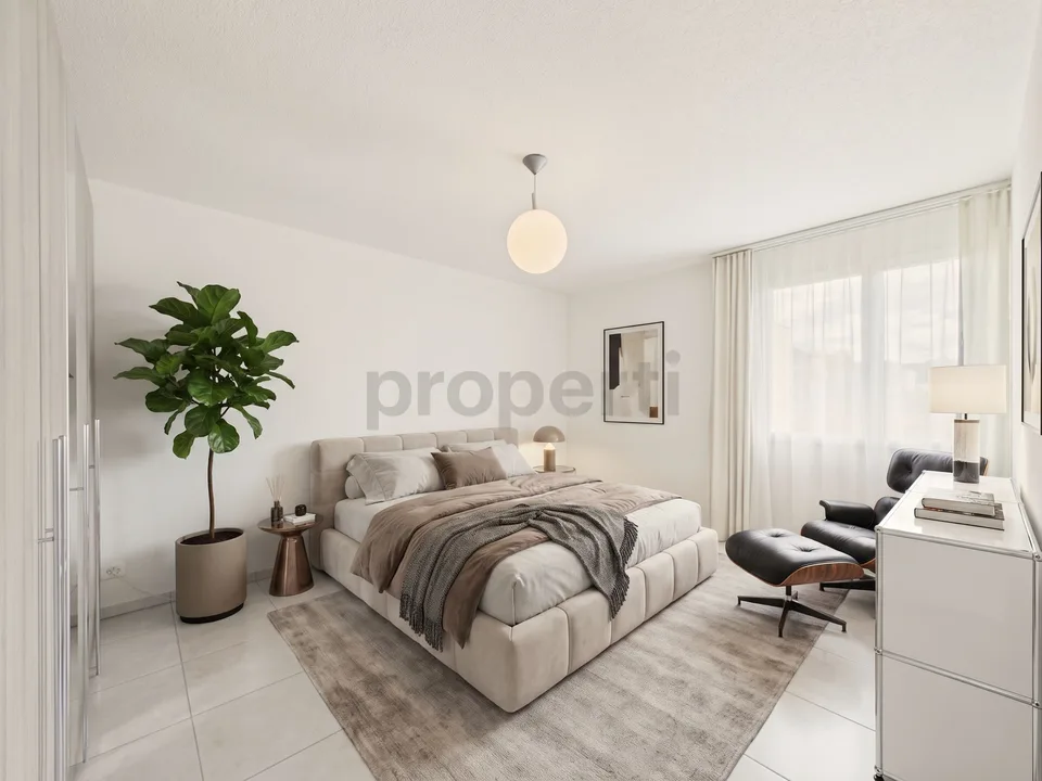 Appartamento 4.5 stanze come nuovo con ampio balcone