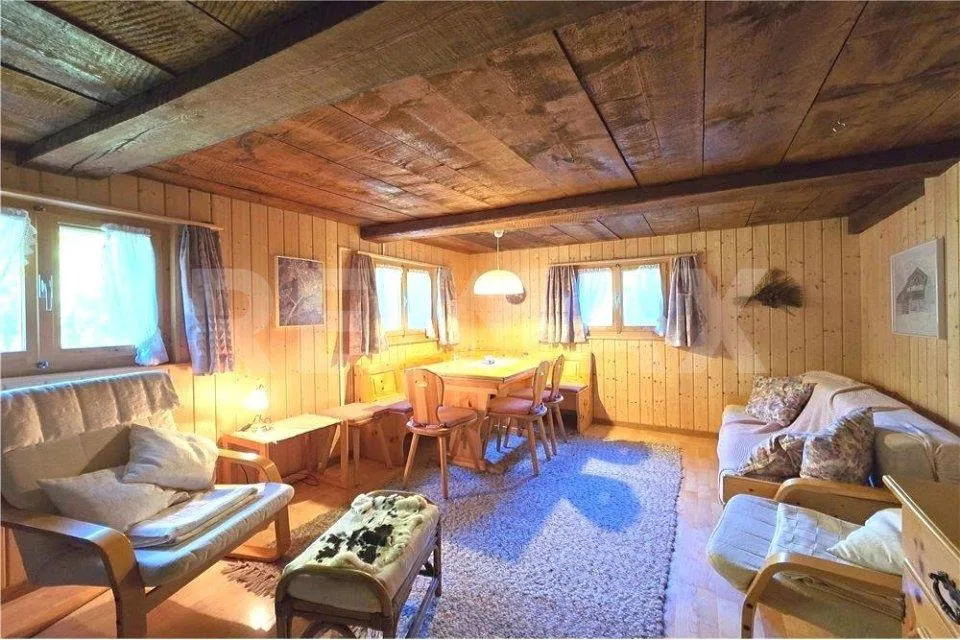 Traditionelles Walliser-Chalet mit Charme im Grünen versteckt