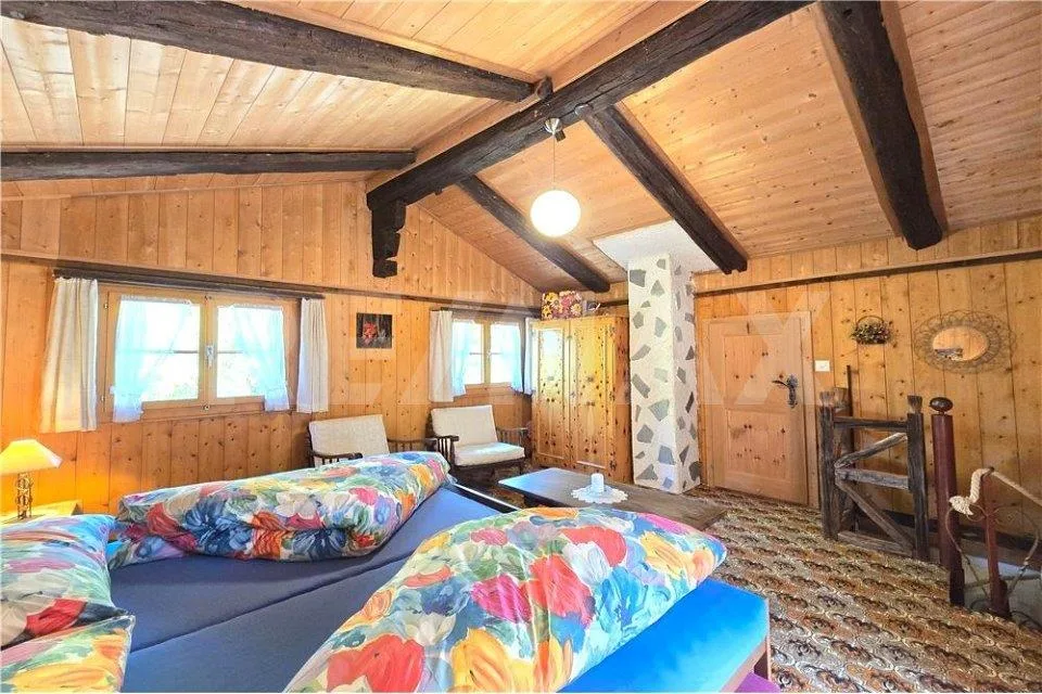 Traditionelles Walliser-Chalet mit Charme im Grünen versteckt