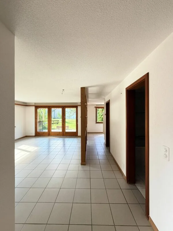 Appartement solide de 3,5 pièces avec belle terrasse et EHP à Interlaken