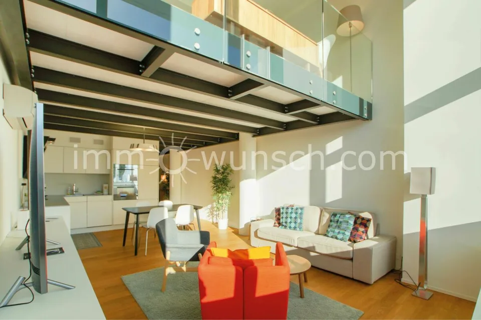 Direttamente sulla splendida passeggiata lungo il lago - appartamento maisonette di 3 ½ locali