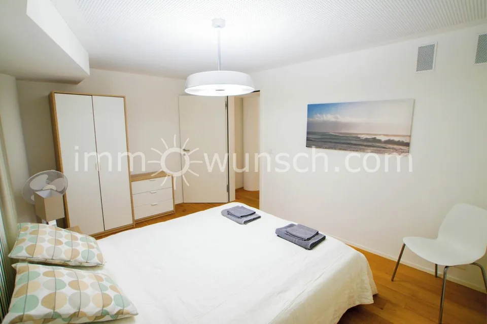 Direttamente sulla splendida passeggiata lungo il lago - appartamento maisonette di 3 ½ locali