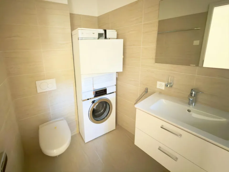 Efficienza Energetica & Design Moderno! // Energieeffizienz & Moder... – Foto 5 von 7