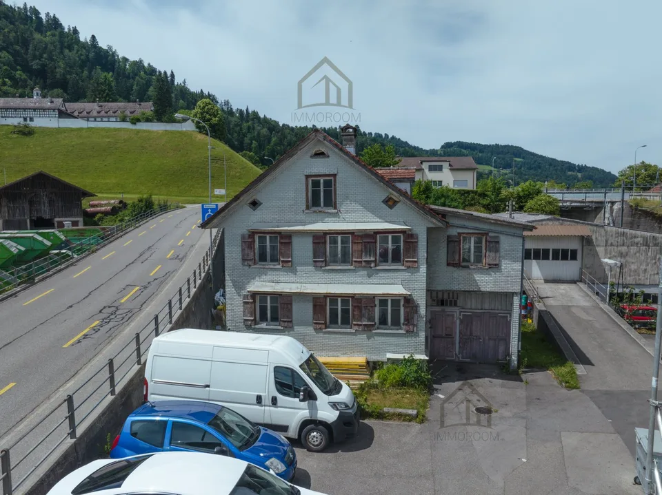 Baugrundstück in Kernzone K3 mit Abbruchobjekt