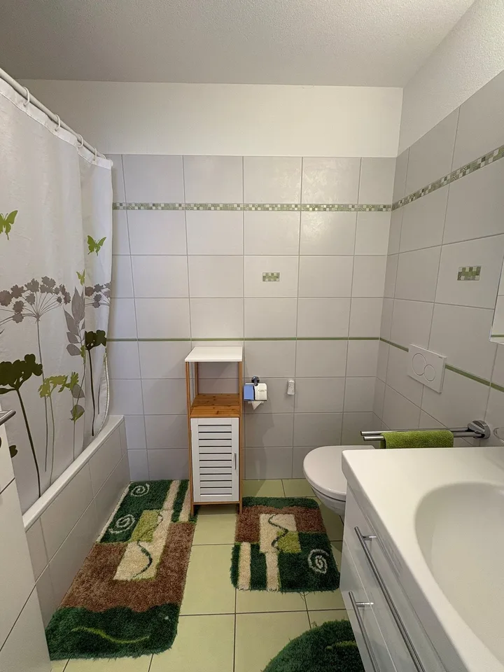 Eleganz und Ruhe: 5.5 Zimmer in Grono mit Blick auf die Landschaft! – Foto 10 von 15