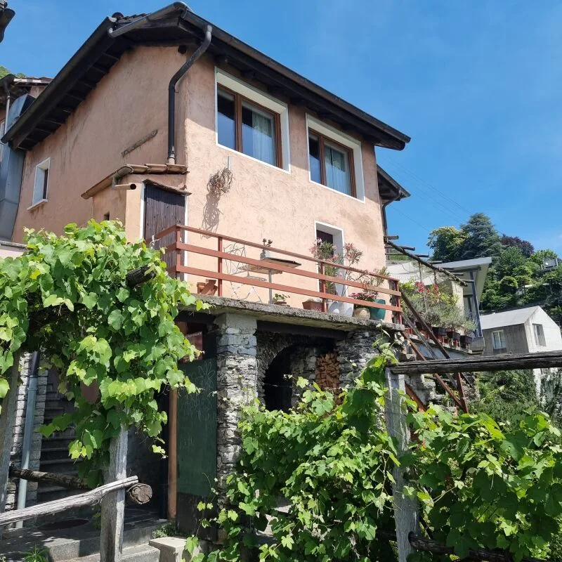 Zwei - 4 ½ Zimmer Haus, Garten, und herrliche Seeblick