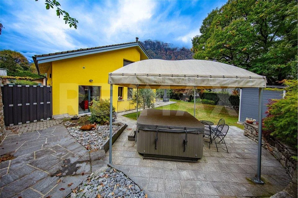 Exklusives Einfamilienhaus an ruhiger Lage bei Bellinzona