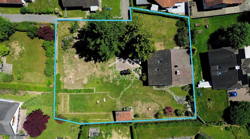 Zwei Parzellen, eine Chance: EFH + Bauland
