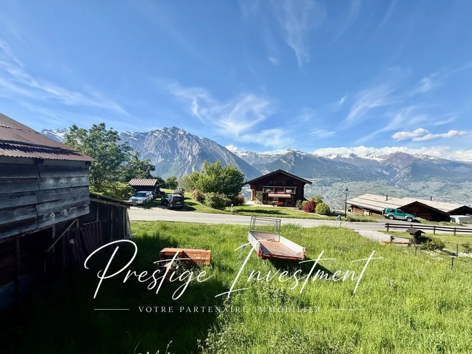 GRUNDSTÜCK MIT SCHEUNE STALL ZU RENOVIEREN NENDAZ