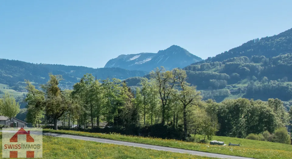 Die Landschaft nur wenige Minuten von der Stadt entfernt...