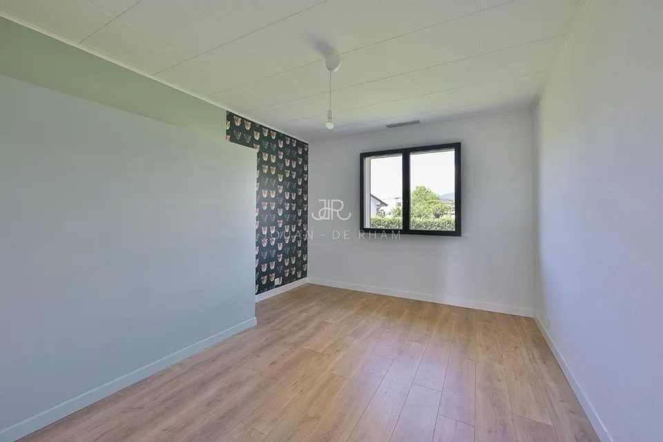 Crassier | Fully Renovated Family House