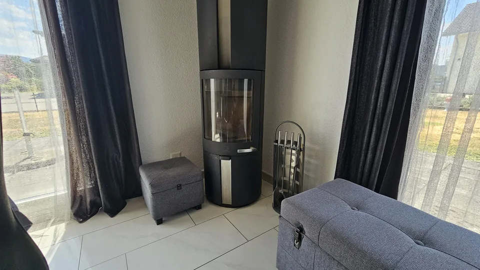 In vendita a Delémont spaziosa villa familiare di 5,5 locali con giardino – foto 12 di 13