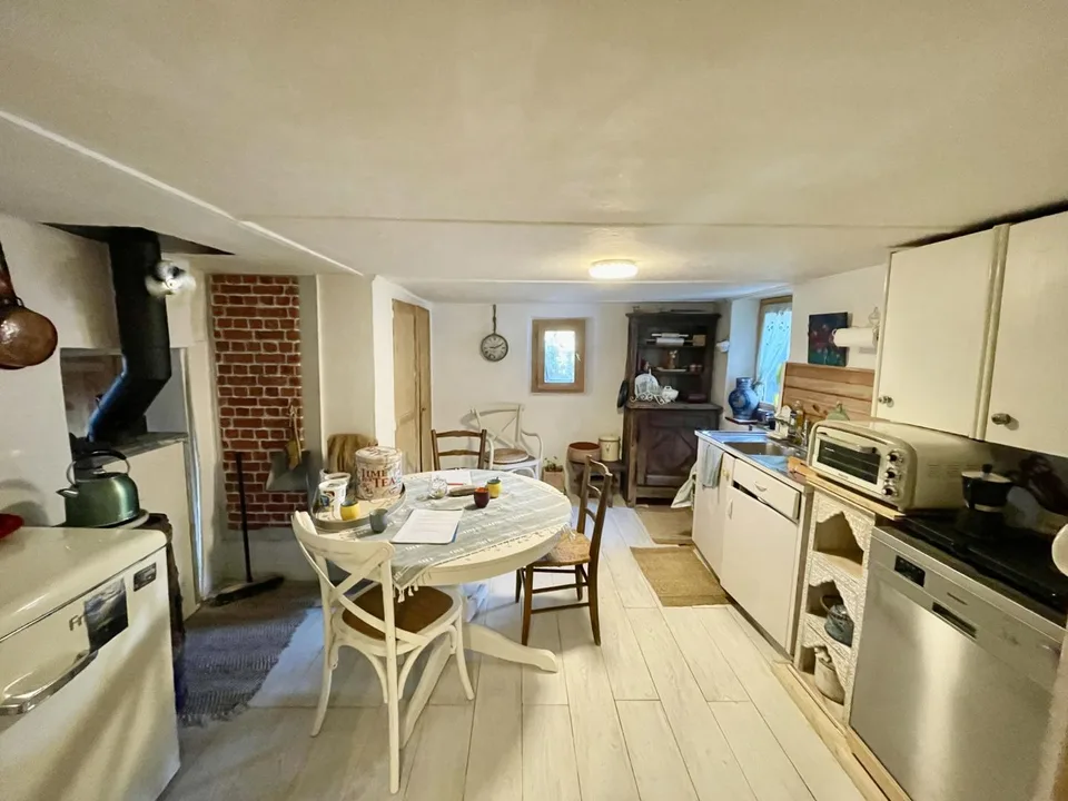 Charmante, renovierte 2,5-Zimmer-Dachgeschosswohnung mit Garten in Icogne, 10 Minuten von Crans-Montana entfernt – Foto 7 von 10