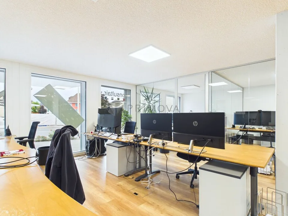 Moderne Büro- und Gewerbefläche im Minergie-Eco-Standard an zentraler Lage in Wädenswil