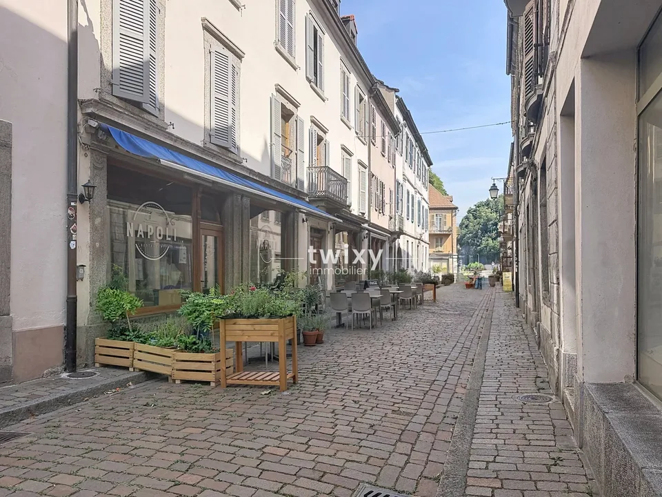 Saint-Maurice | Edificio a uso misto nel cuore della città