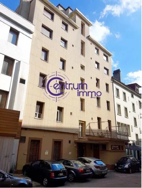 Edificio Locativo Misto da Ristrutturare nel Centro Cittadino