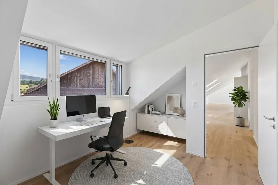 Moderne 3.5-Zimmer-Dachwohnung - lichtdurchflutet &amp; einladend