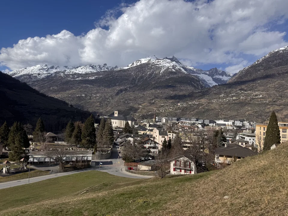 Ruhiges 0-Zimmer-Baugrundstück mit Entwicklungspotenzial, Visp