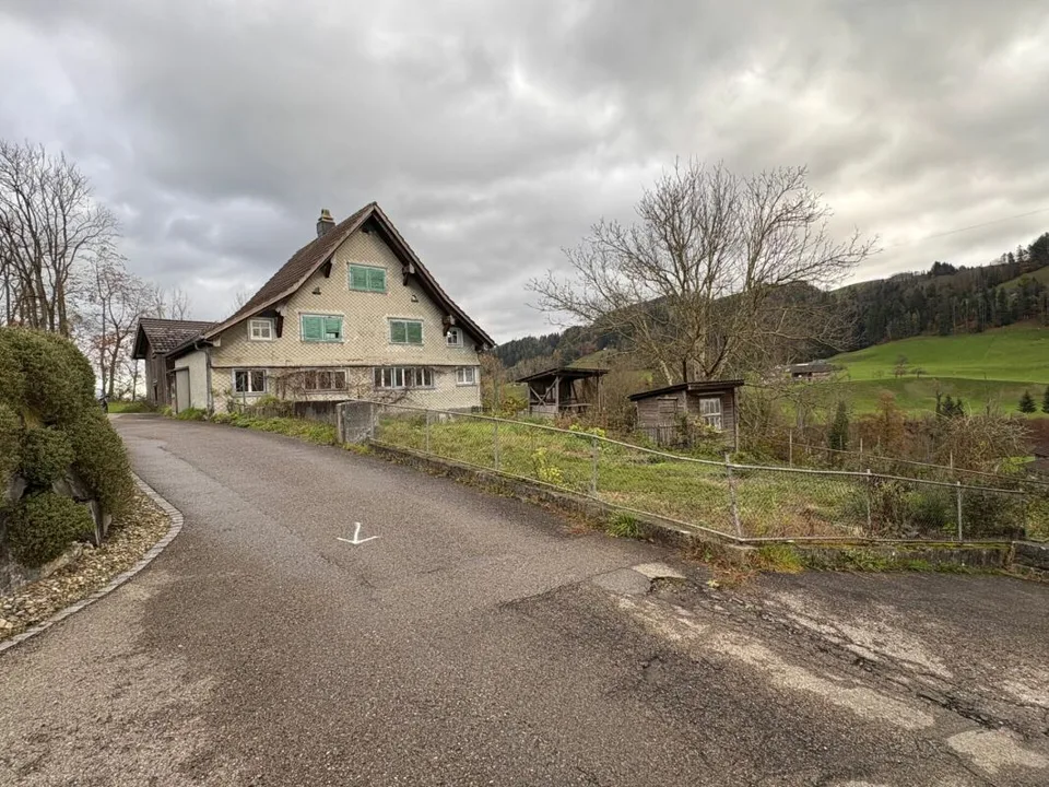 Bauparzelle oder Bestand an schöner Lage