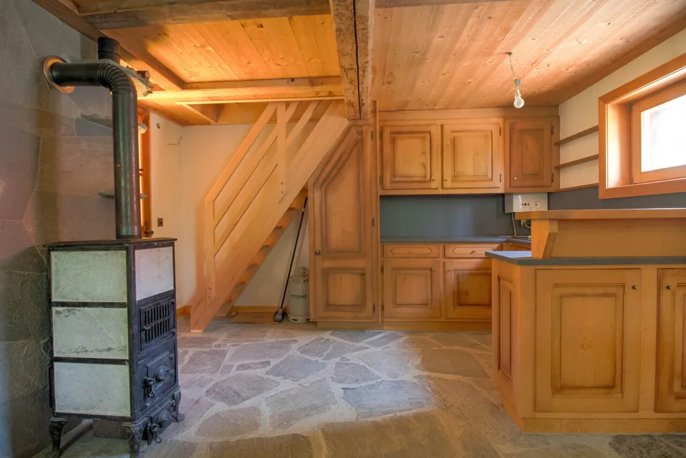 Charmant petit chalet à vendre à Lourtier