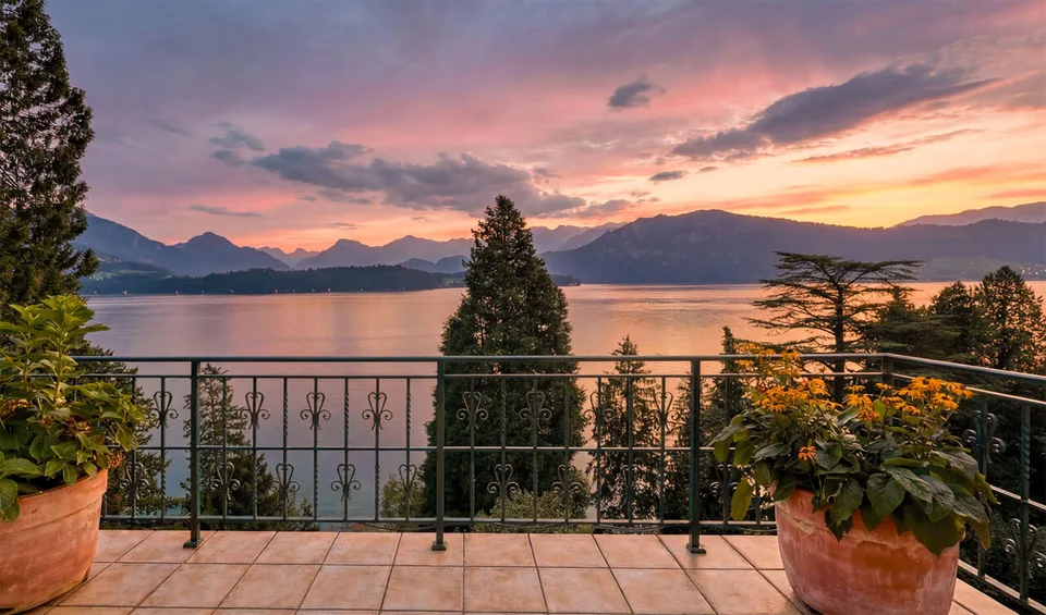 Geschichtsträchtiger Wohnsitz am See - Prestige-Adresse in Meggen