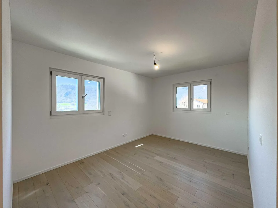 6,5-Zimmer-Wohnung mit Garten und Hobbyraum in Mendrisio
