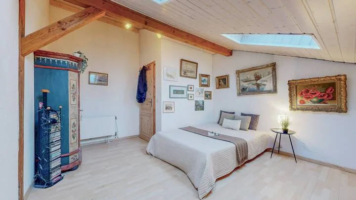 Charmant et Diversifié - Maison Multigénérationnelle avec Écurie – photo 8 sur 9