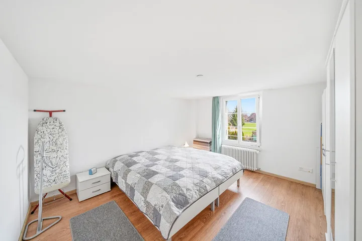 MAISON MULTIFAMILIALE BIEN ENTREPRISE AVEC HUIT APPARTEMENTS ET POTENTIEL LOCATIF