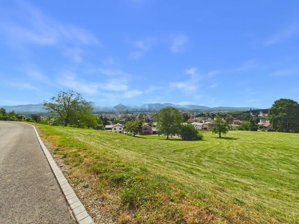 857 m² terreno edificabile soleggiato offre molte possibilità