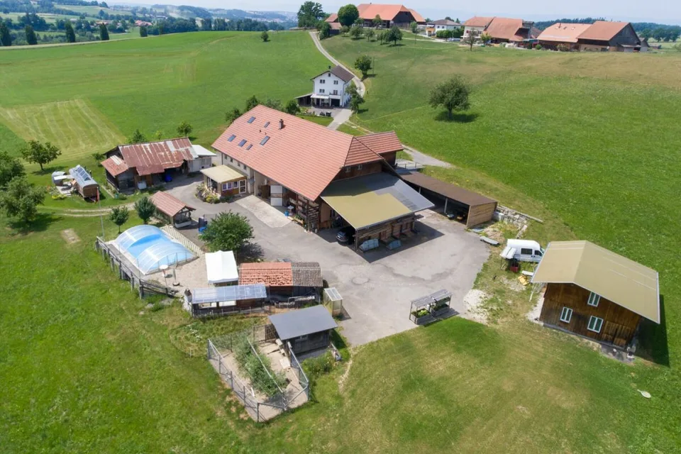 Plus qu'une ferme - trois appartements et d'innombrables possibilités