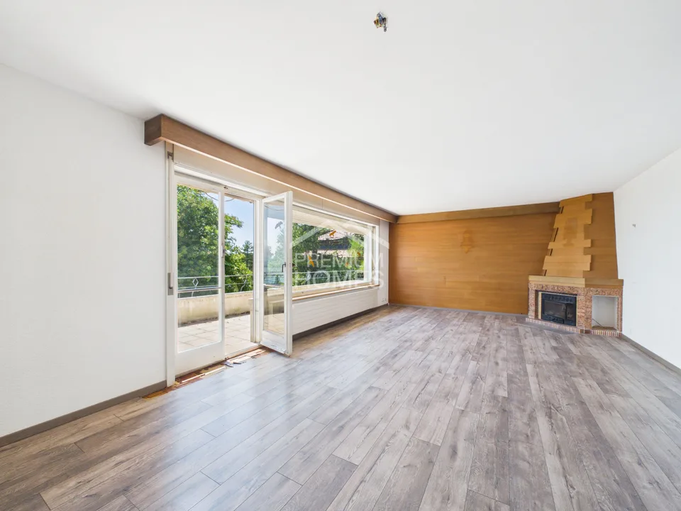 Blick auf den See, Villa zu renovieren oder außergewöhnliches Immobilienprojekt