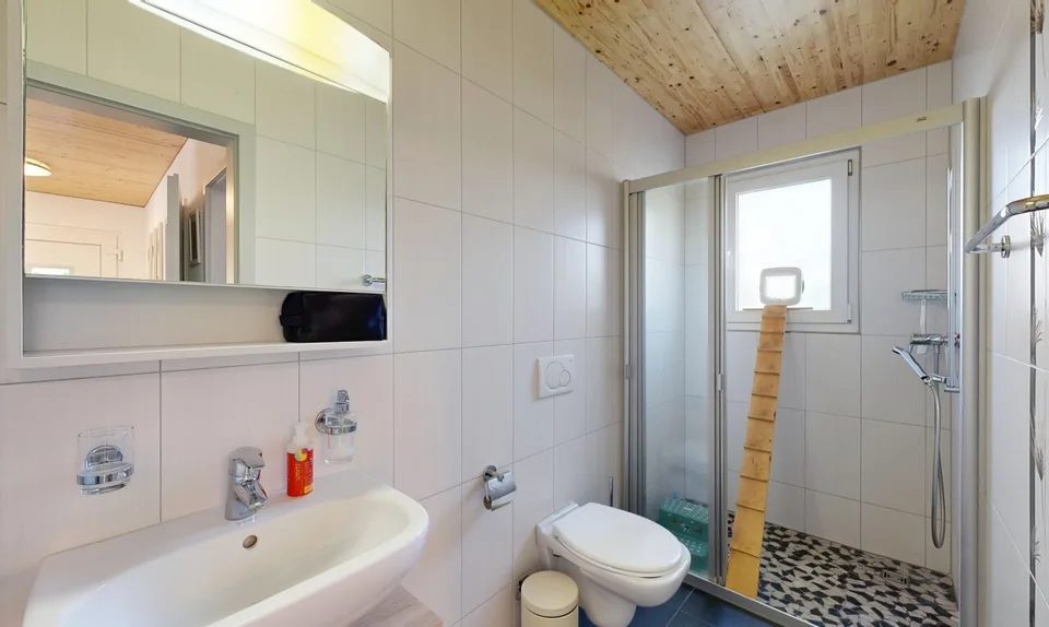 Charmantes Familienhaus mit Garten – Foto 8 von 11