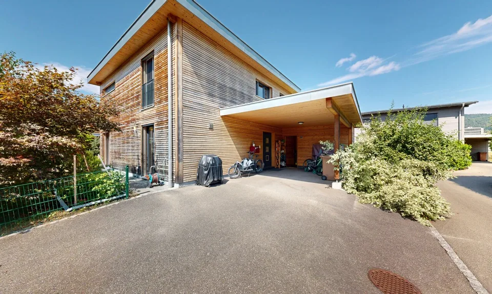 Charmante maison familiale de 5,5 pièces avec jardin