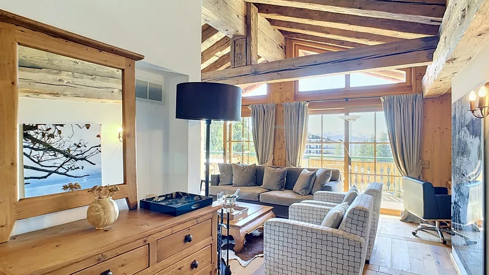 Crans-Montana. Penthouse mit 5,5 Zimmern in der Nähe der Skilifte
