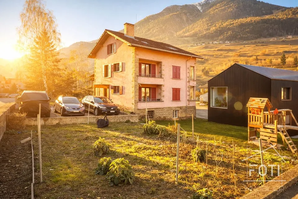 Immeuble de rendement de 5 logements.