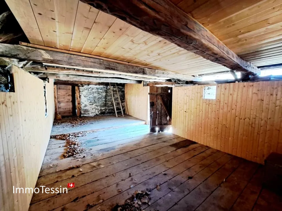 Rustico dans un endroit isolé exceptionnel au milieu d'un terrain de 10 000 m2 – photo 13 sur 13