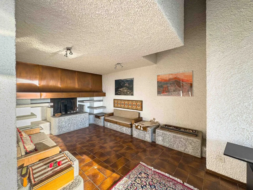 Villa avec grand jardin et vue dégagée à Morbio Superiore