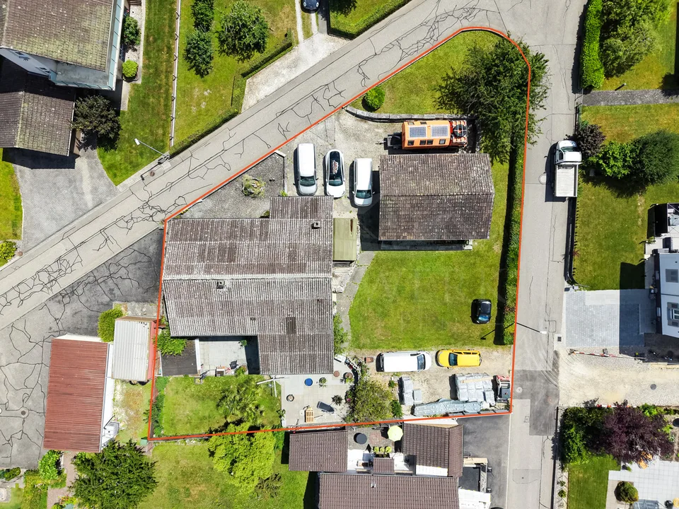 7.5-Zimmer-Haus mit 1202m² Baulandreserve in Kappel SO