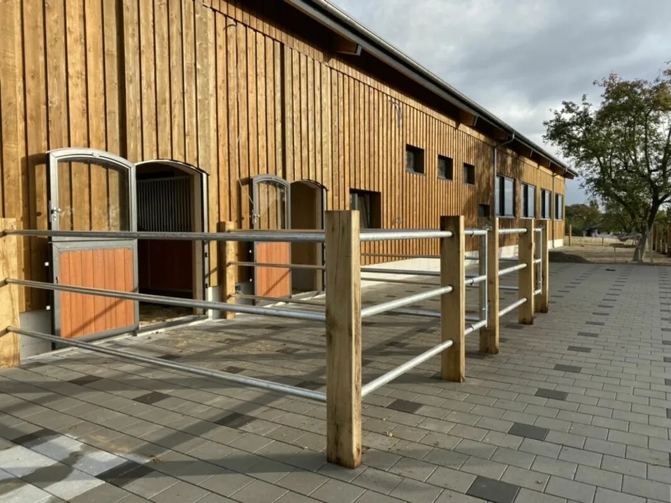 Seminario e Centro di Formazione - Queens Ranch Academy