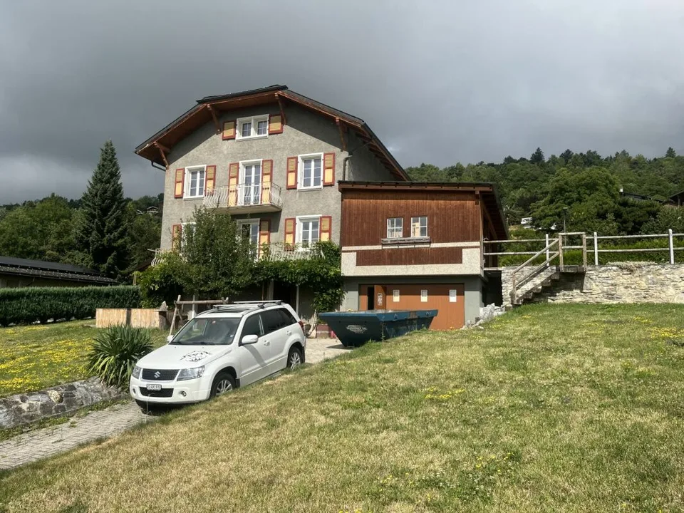 Einzigartig! Zweifamilienhaus im Skigebiet Crans-Montana/VS