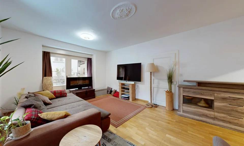 Martigny-Combe: Großes Dorfhaus mit 2 Apartments und Blick – Foto 8 von 11