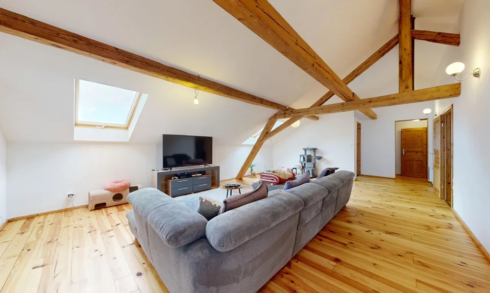 Martigny-Combe: Large village house with 2 apartments and a view
