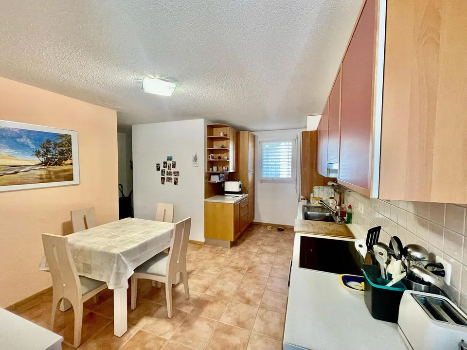 IN VENDITA APPARTAMENTO TRIPLEX DI 130M2 HAB. NEL CENTRO DI ECHALLENS
