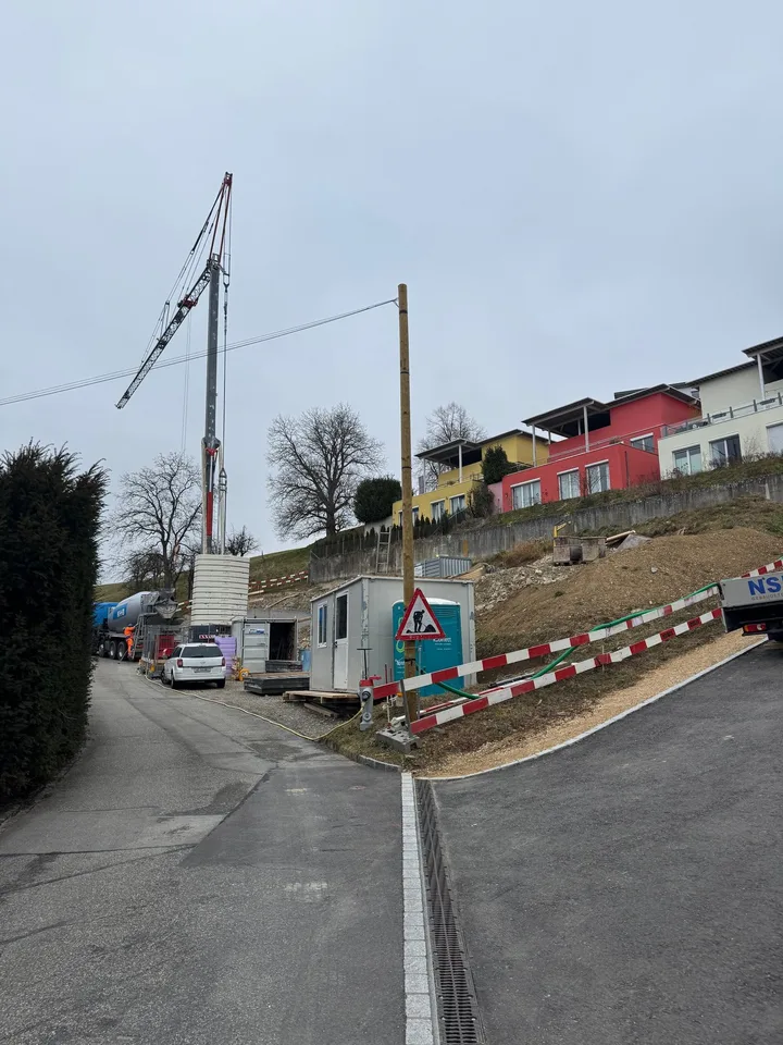 Neubau-5.5 Zi. Einfamilienhaus mit Sonnenterrasse