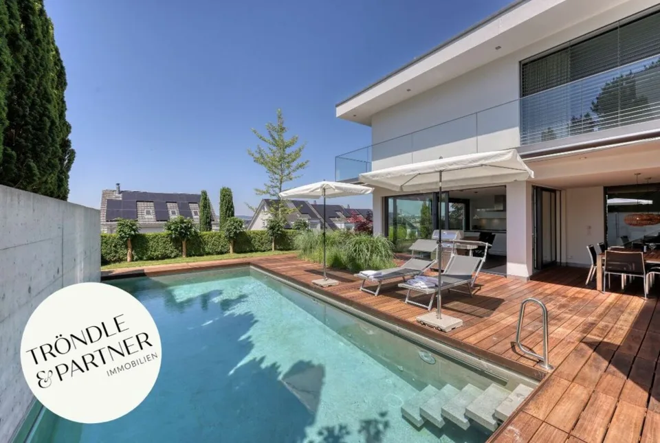 Architektenvilla mit Pool - Wohnqualität auf höchstem Niveau