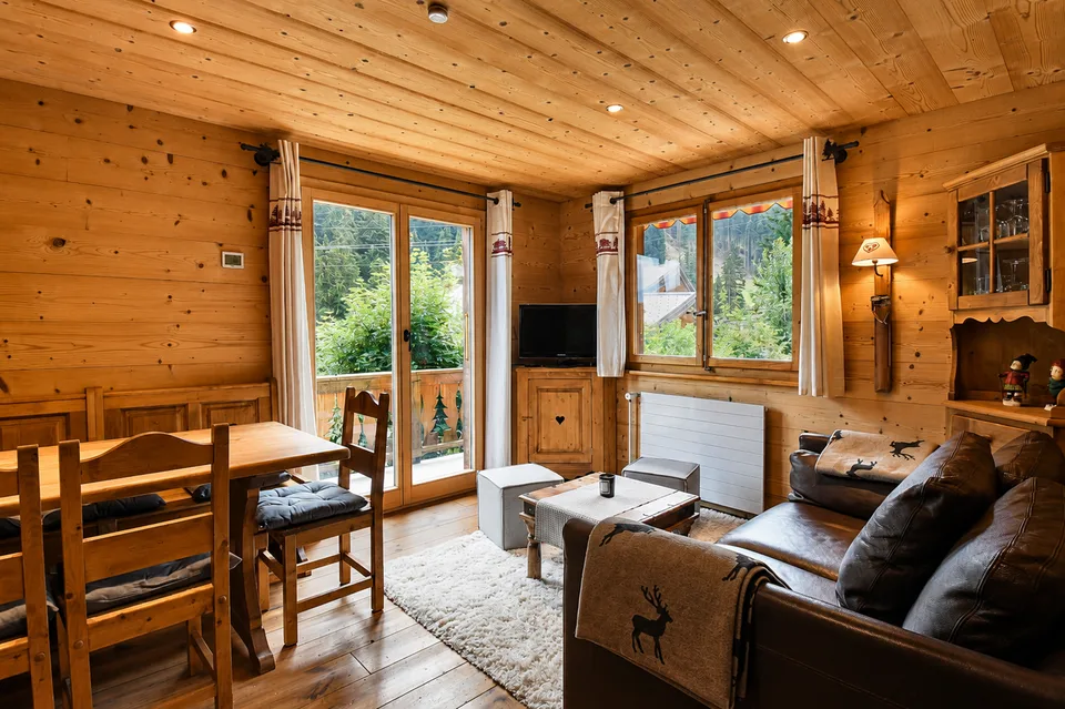 Charmant chalet avec joli jardin à Morgins