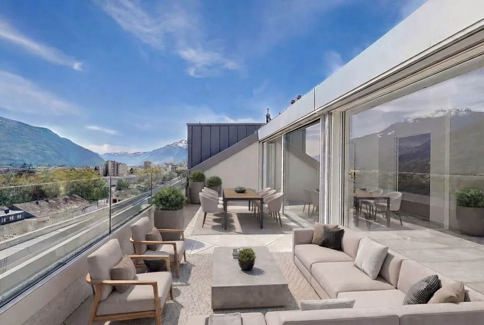 Attique duplex d'exception au coeur du centre-ville de Sion