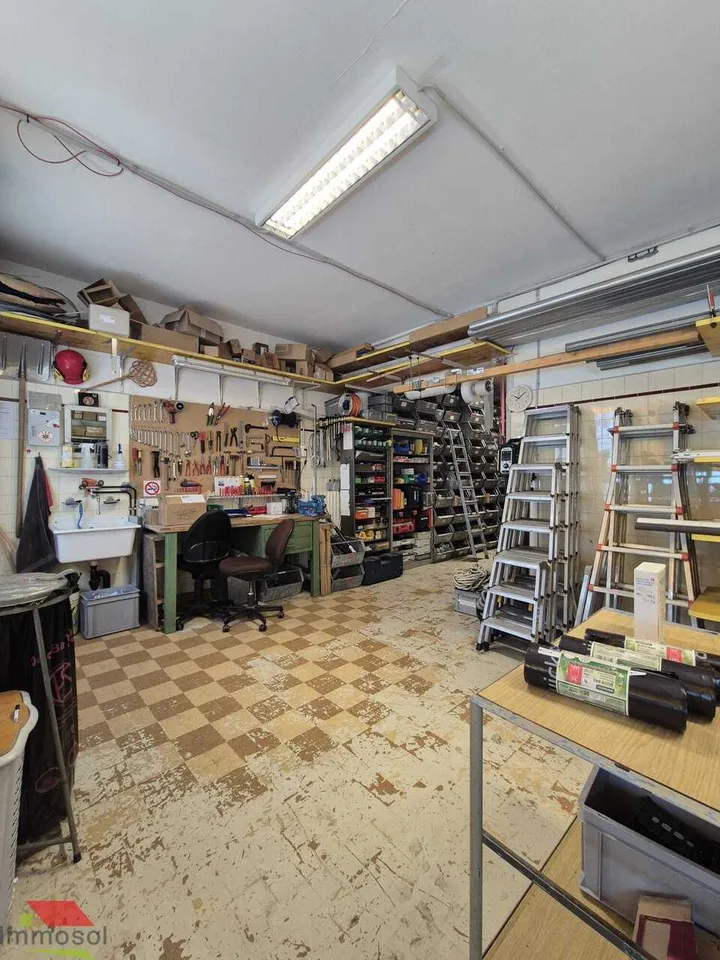 Raro in vendita: 4 lotti commerciali - Pully (VD)